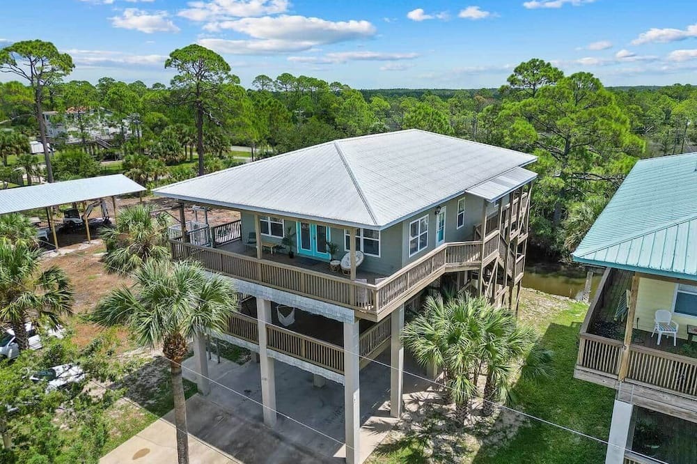 Salem House | Cedar Island Coastal Retreat | Gulf Access, Huge Deck & Fami