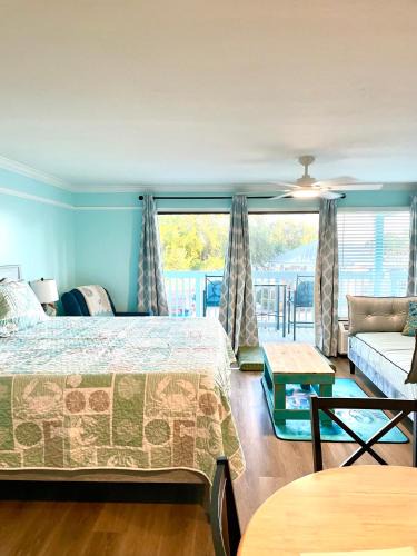 Cedar Key Apartment | Cedar Key Islands Dolphins Cay Condo
