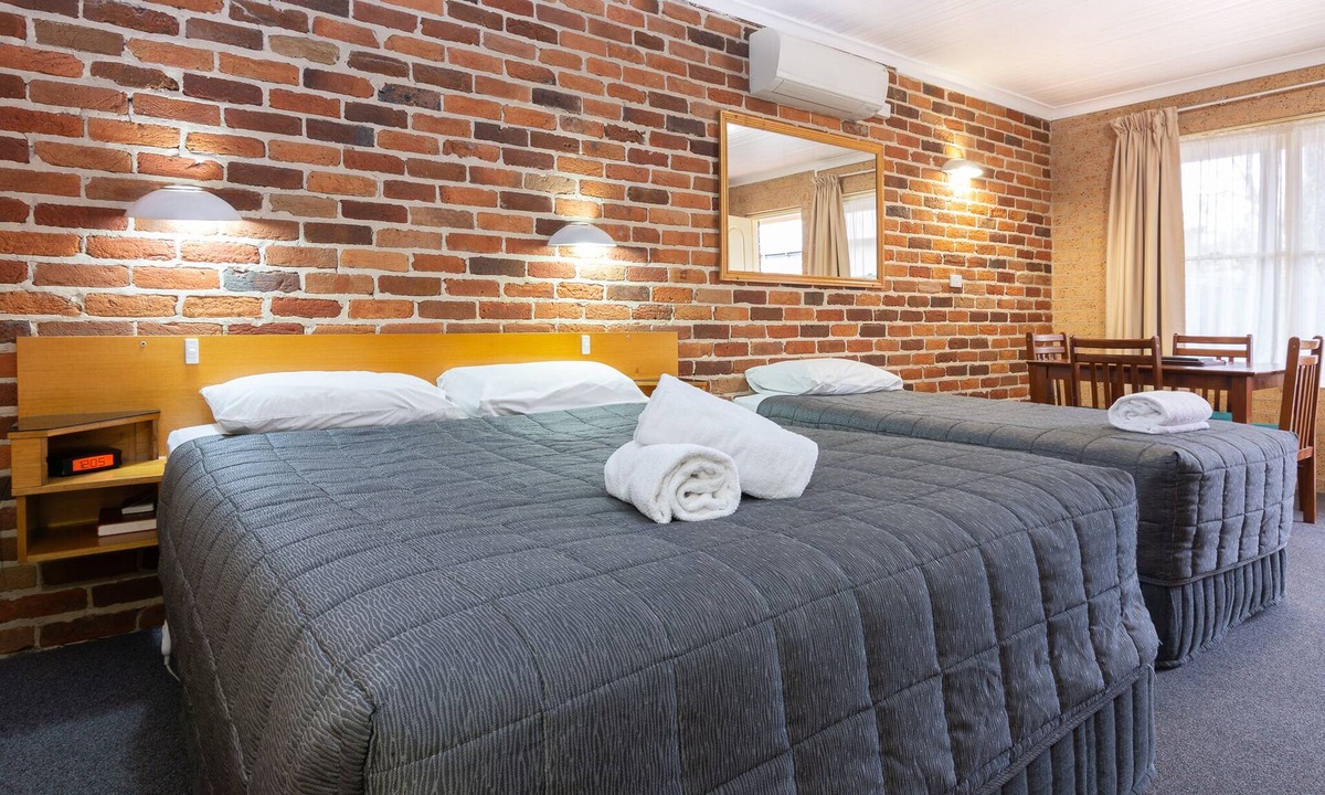 Armidale Hotel | Cedar Lodge Motel