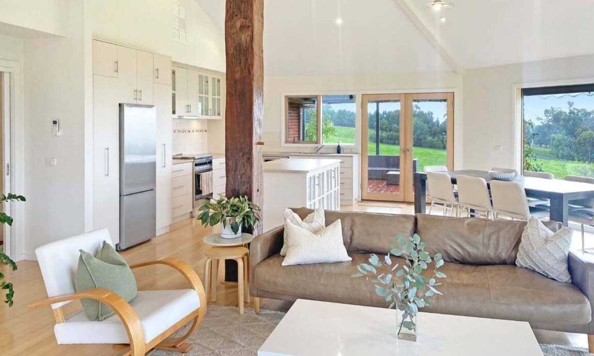 Mansfield Resort | Cedar & Mist — Sauna, Hot Tub & Mt Buller Views