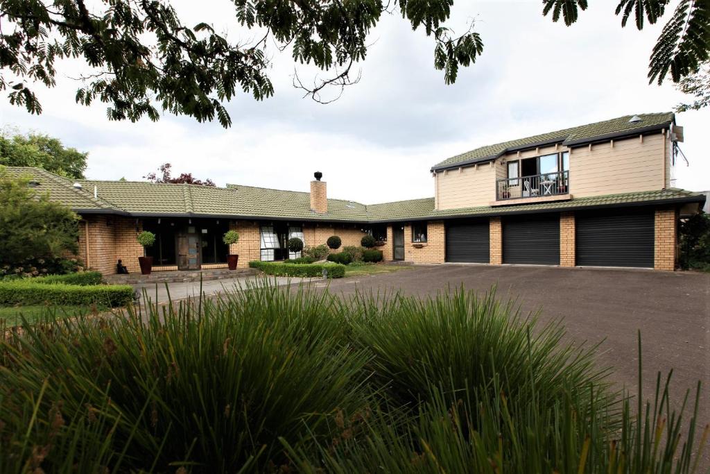 Tamahere Bed & Breakfast | Cedar Park Bed & Breakfast