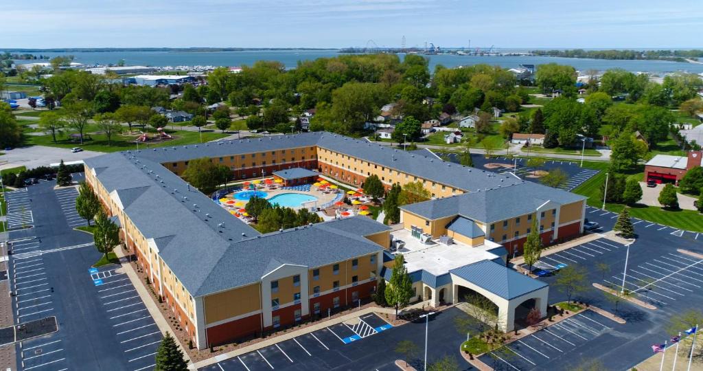 Sandusky Hotel | Cedar Point's Express Hotel