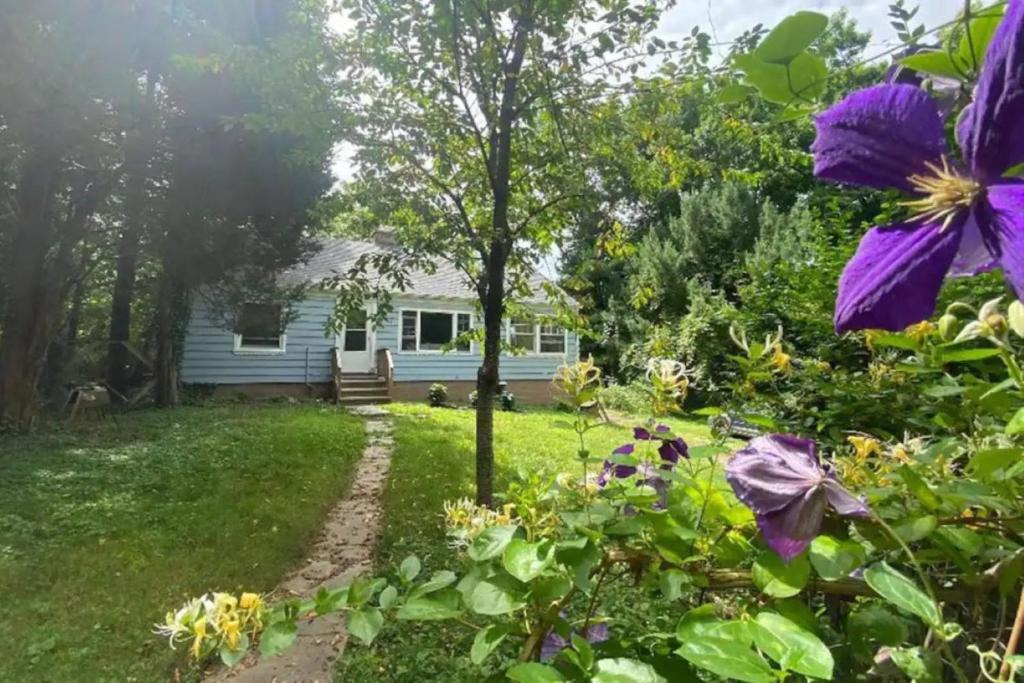 Guilford House | Cedar Ridge Cottage