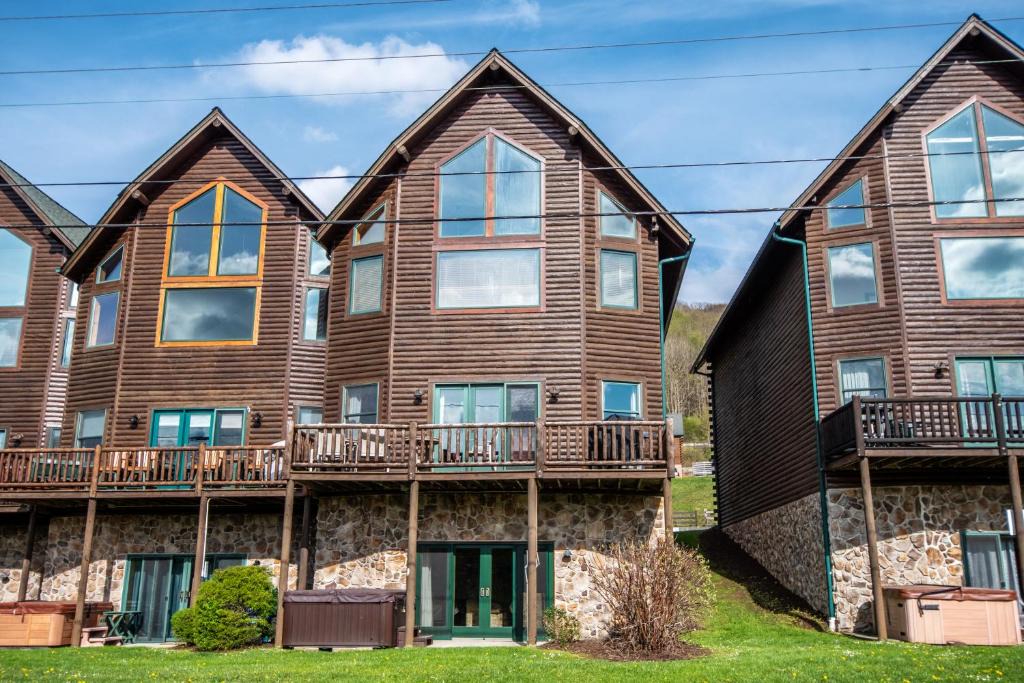 McHenry House | Cedar Shores Villa 14