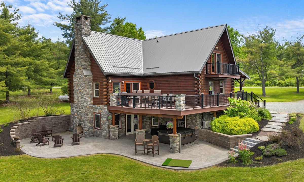 Hammondsport House | Cedar & Stone: Keuka Lake Retreat w/Hot Tub & Golf