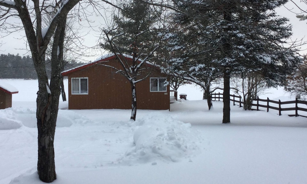 St Germain Cottage | Cedar Year Round Cottage Rental