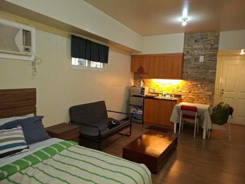 Santa Cruz Apartment | Celadon Tower- Studio with balcony near SM San Lazaro