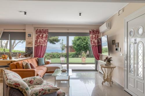 Psalidi Apartment | Celeste Sea View Home with Jacuzzi and BBQ