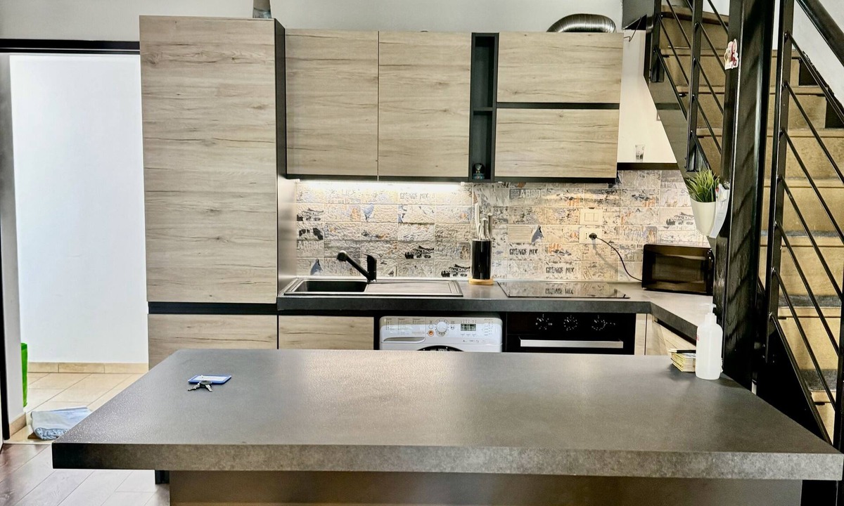Santa Maria Novella Apartment | CELESTES BALCONY 32