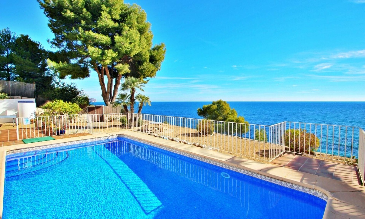 Urbanitzacio la Fustera Villa | Celia - oceanfront villa in Costa Blanca