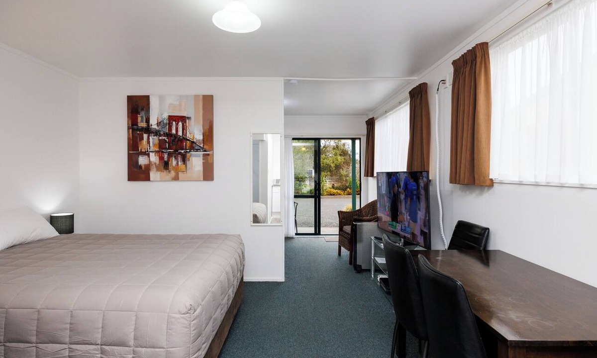 Foxton Hotel | Celtic Motel