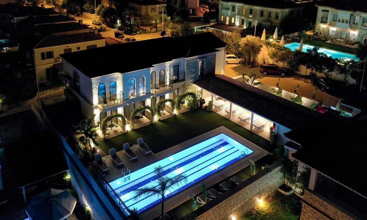 Hacımemis Hotel | Cemal Alaçatı Hotel