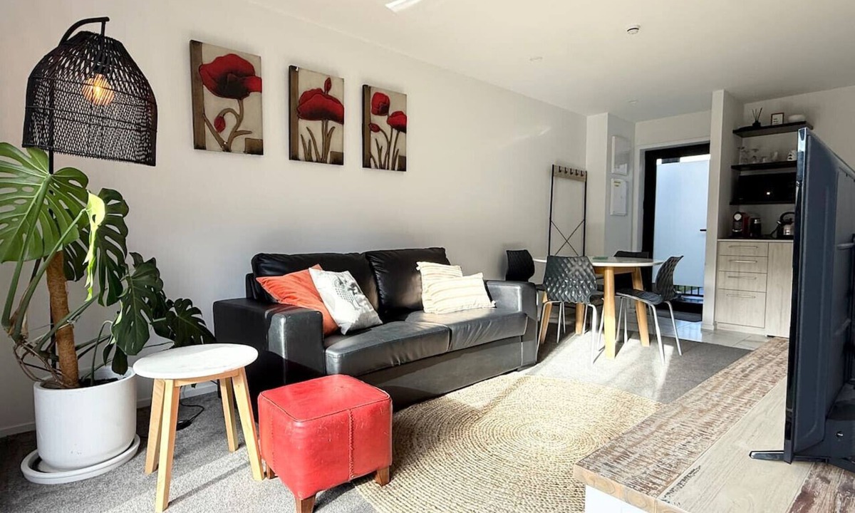 Christchurch City Centre Villa | Central 2 king bdrm 2 bath/casino