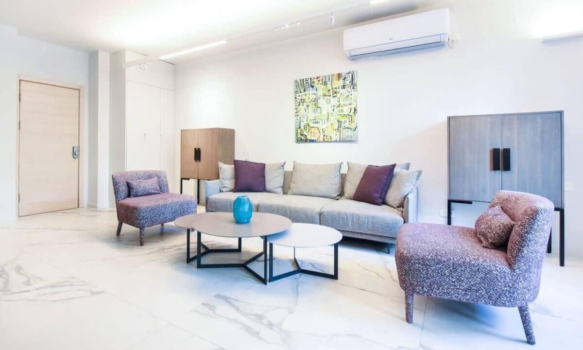 Tel Aviv Promenade Apartment | Central 2BR Apartment with Parking by HolyGuest