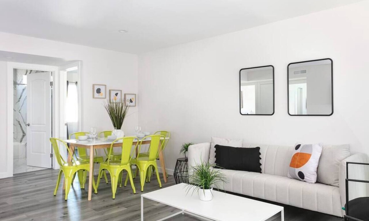 Citrus Grove Apartment | Central 3BR Apt, Near Americana