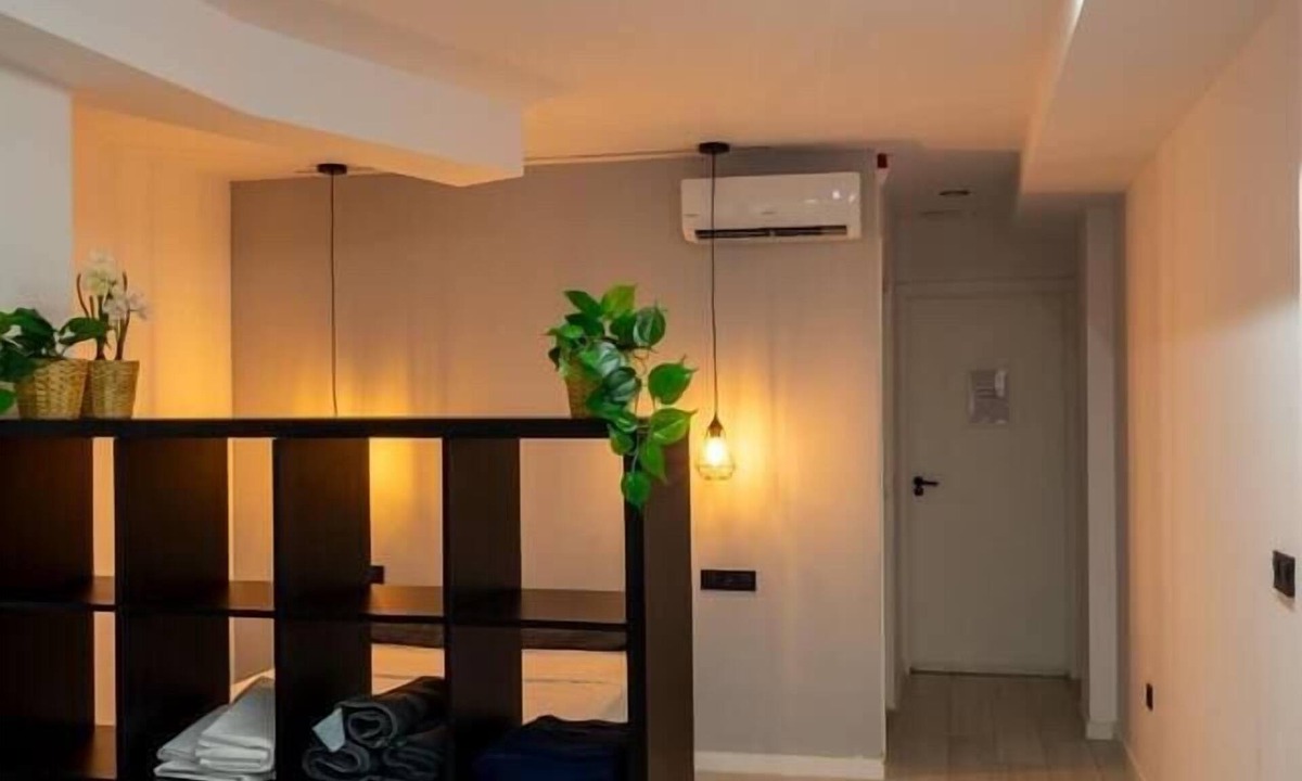 Malilla House | Central accommodation for 4 people