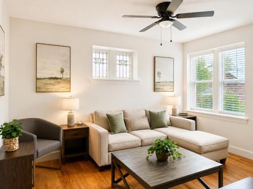 Northampton Apartment | Central Apt with Office & Balcony