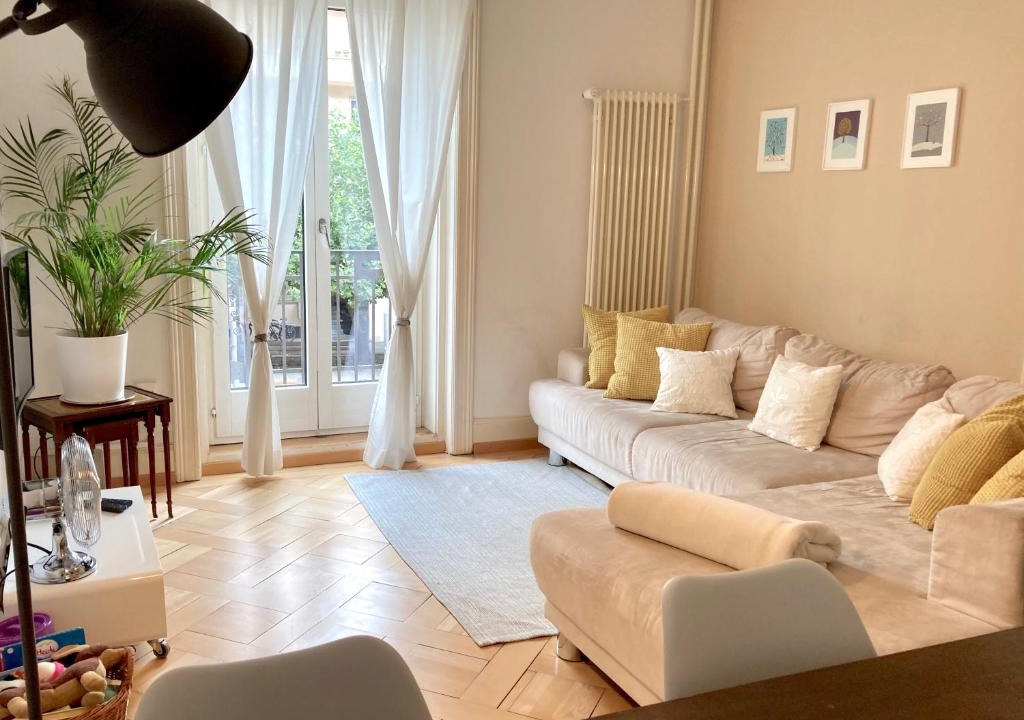 Lucerne Apartment | Central, Bright and Stylish 3 rooms Apartment