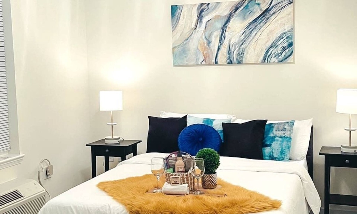 Bound Brook Apartment | Central by Marriott & RWJHosp I 1BD | WiFi | Pkng