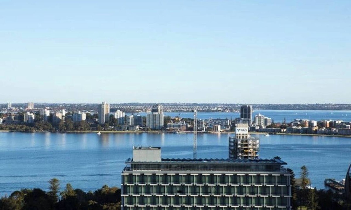 Perth Central Business District Apartment | Central CBD EXEC Stunning View Wifi Netflix Wine