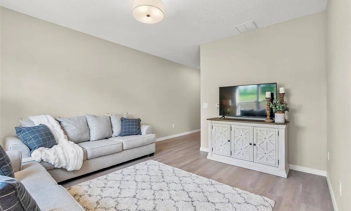 Cedar Falls House | Central Cedar Falls Townhome - Family Friendly!