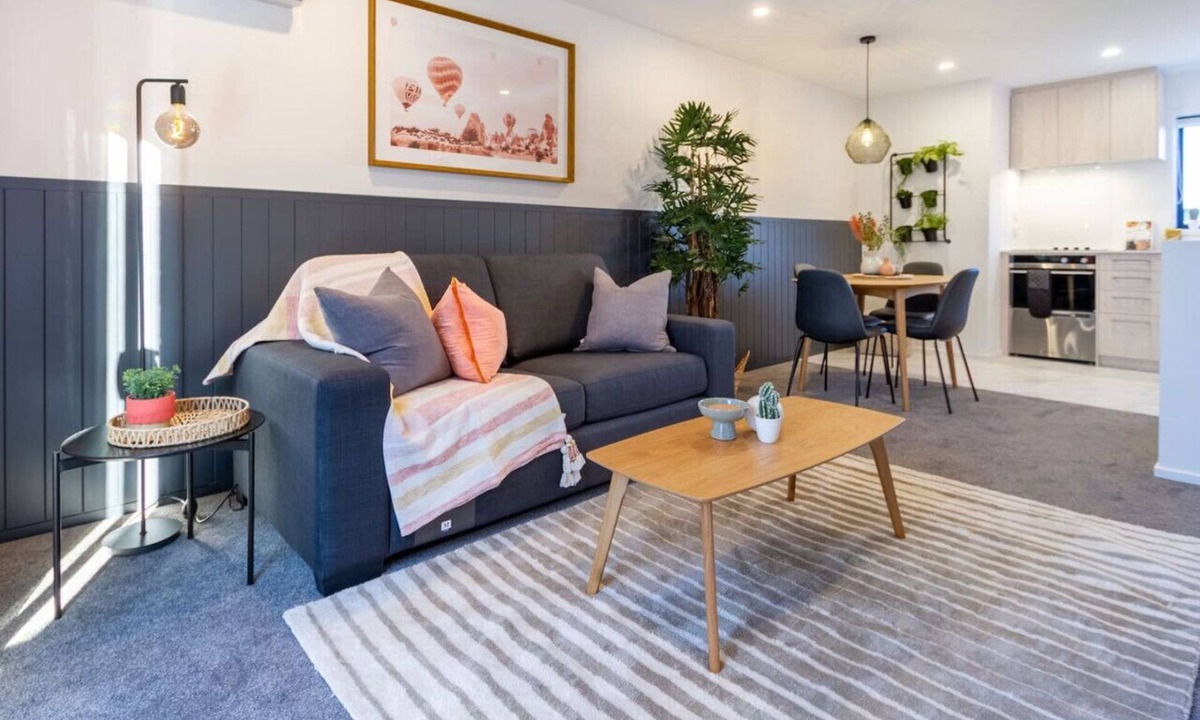 Christchurch City Centre House | Central Charm 2 bed 2 bath with sunny Balcony