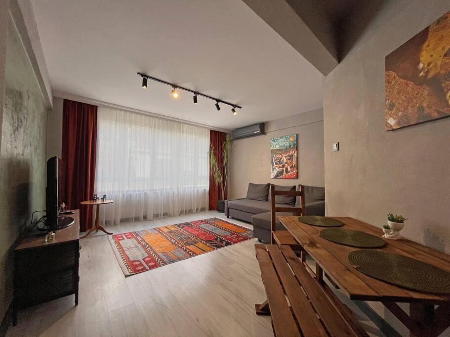 Moda Apartment | Central & cosy flat for 4 Person