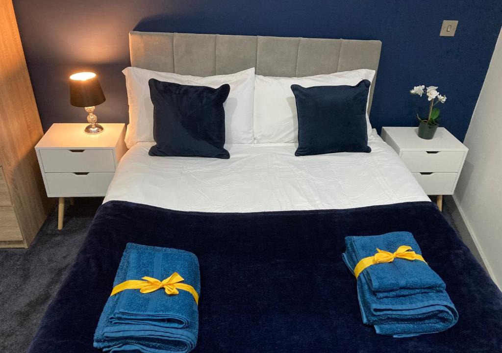 Doncaster Apartment | Central Doncaster 1BED 1BATH Pent-Apartment