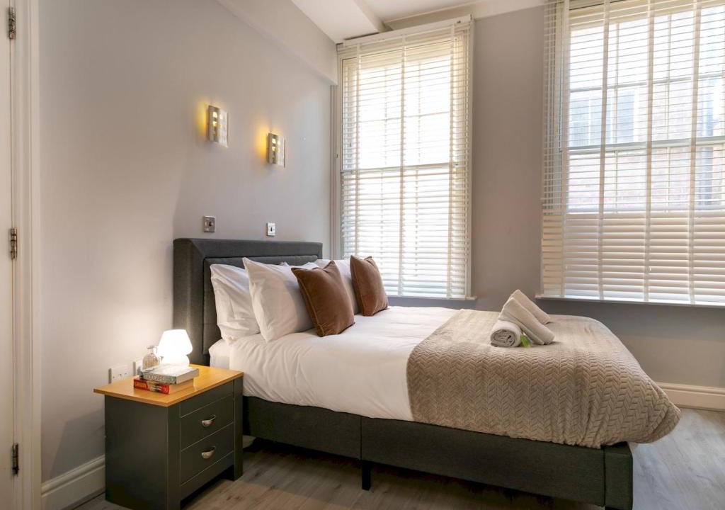 Nottingham City Centre Apartment | Central Gem Plush Beds -Walk to Attractions - Pass the Keys