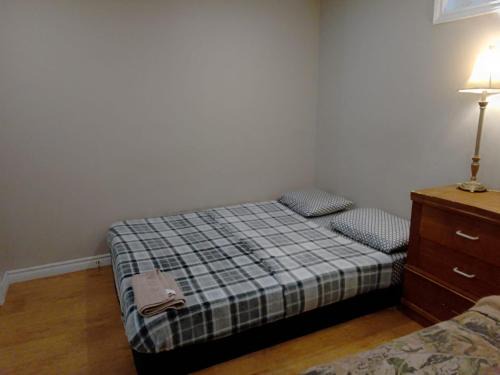 Kitchener House | Central Kitchener Downtown in Budget- Near to College, Bus, Restaurant, Airport