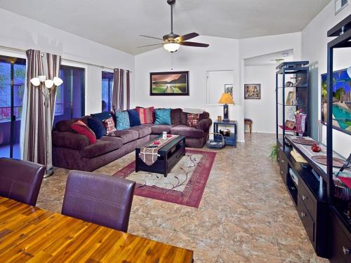 North Scottsdale Apartment | Central Location, Heated Pool, Bbq, Hot Tub, More