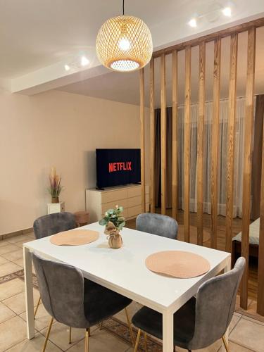 Targoviste Apartment | Central Loft Studio Târgoviște