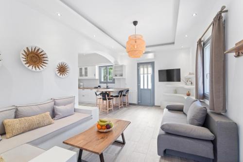 Paleopolis House | Central & Luxury Home