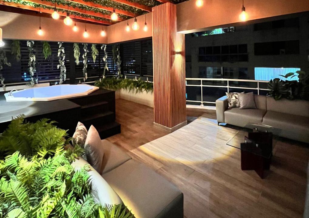 Lope De Vega Apartment | Central Park Tower