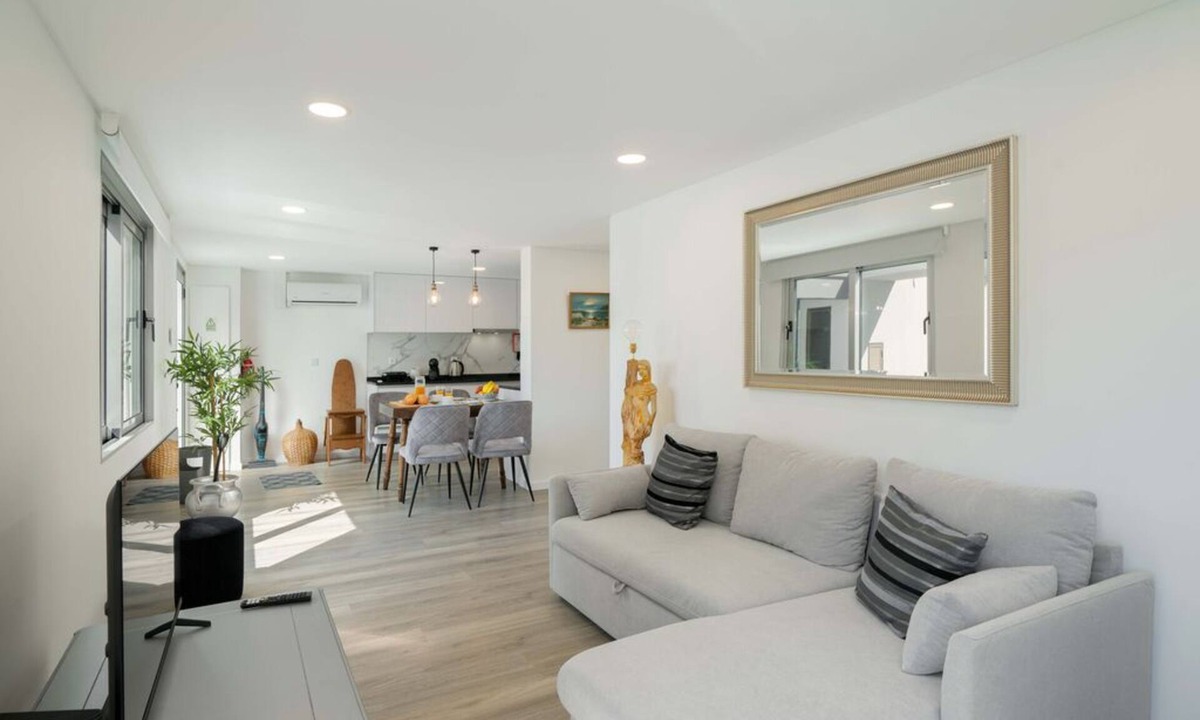 Ribeira Brava Apartment | Central Rooftop Apartment |TerraceSea Alecrim
