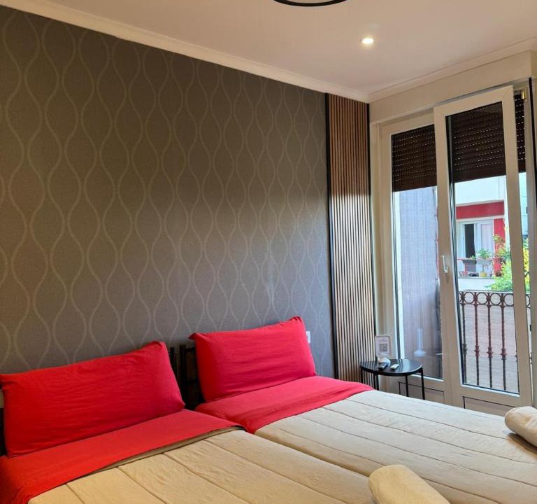 Iralabarri House | CENTRAL ROOM