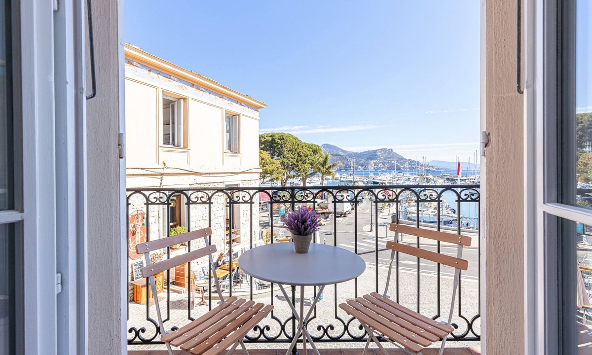 Nice Apartment | Central Saint Jean new 2 bedroom apartment.
