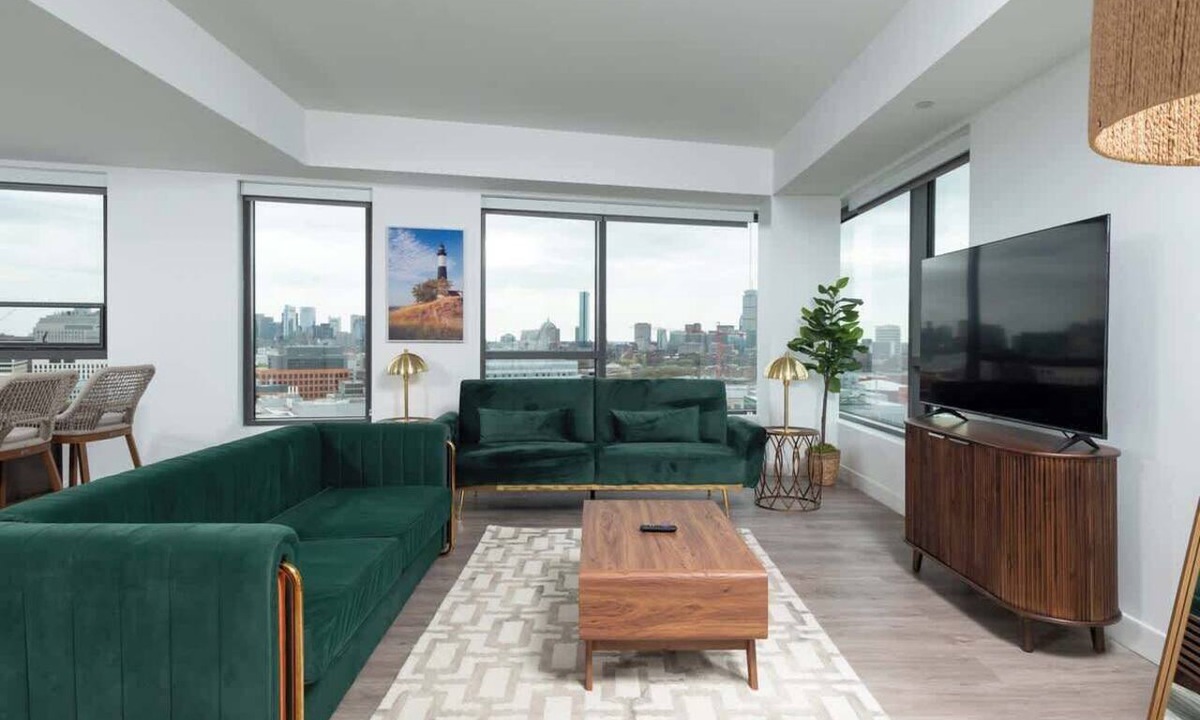 Central Square Apartment | Central Serene 2BR Penthouse Near MIT & Harvard with King bed GYM Parking