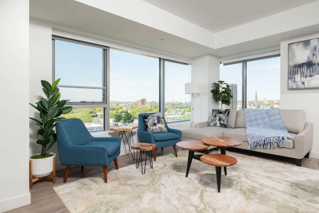 Central Square Apartment | Central Serene Condo King Bed by MIT Harvard GYM