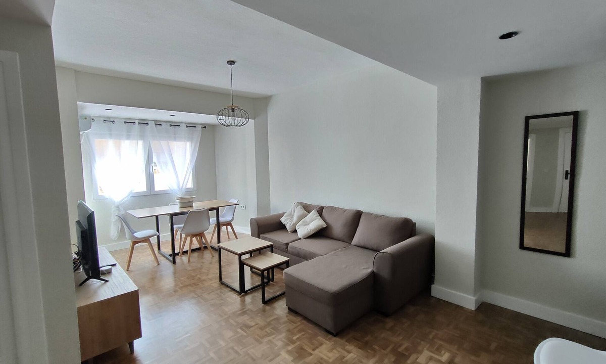 Figares Apartment | Central smart family apartment