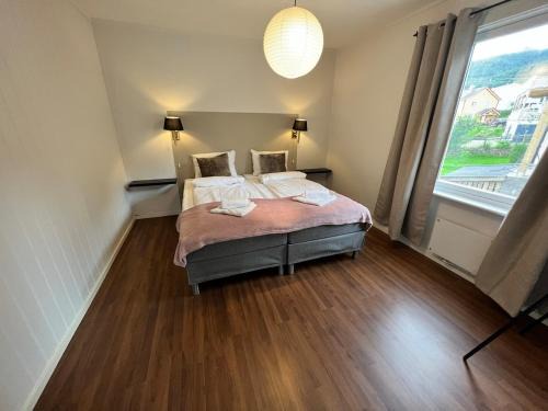 Narvik Apartment | Central Trainstation Apartment with free Parking