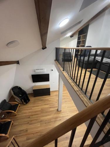 Tirgu Mures Apartment | Central View Penthouse & Parking