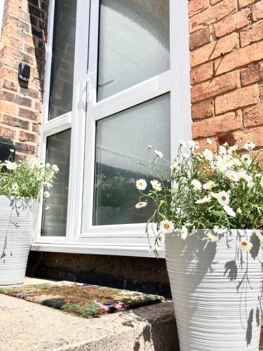 Ellesmere Apartment | CentralEllesmere - Sleeps4 - Parking - PetFriendly