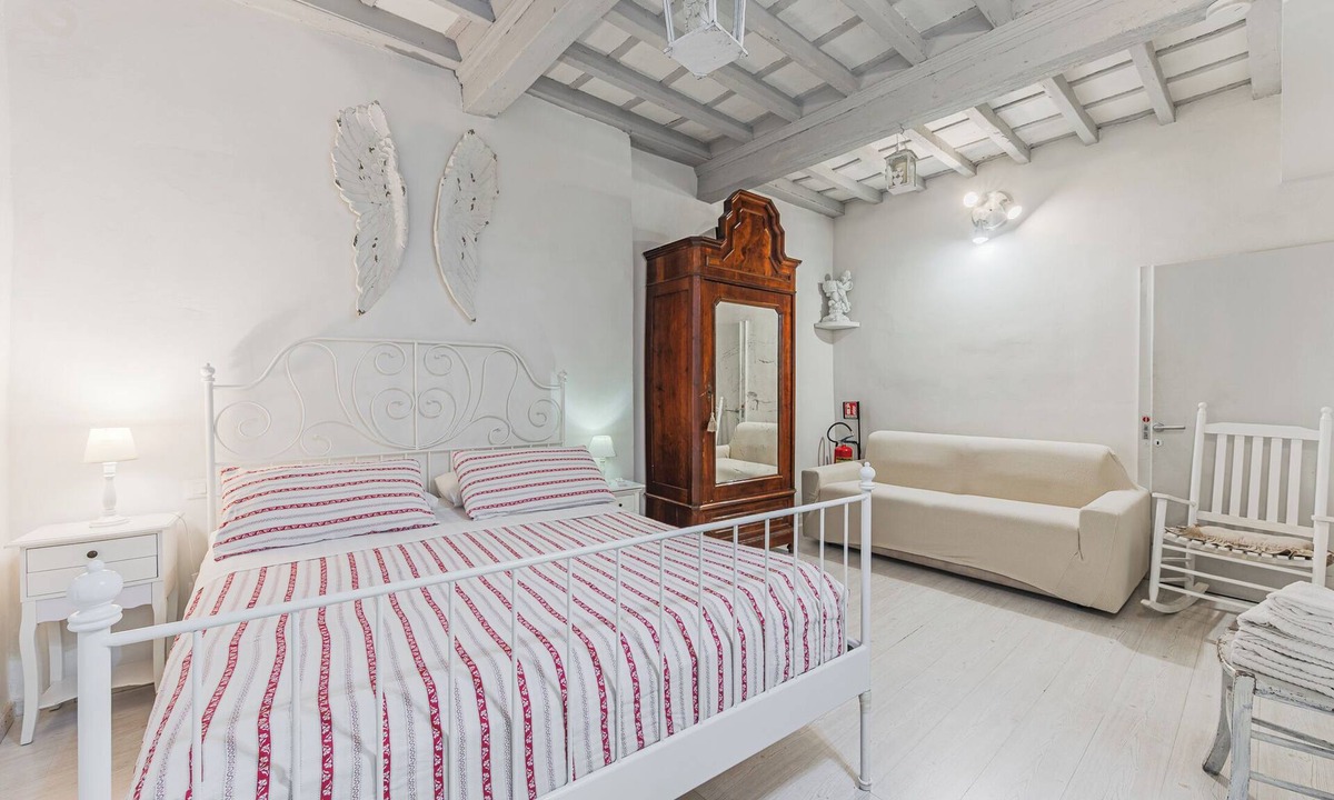 Santa Croce Apartment | Centrally located apartment, all attractions within walking distance
