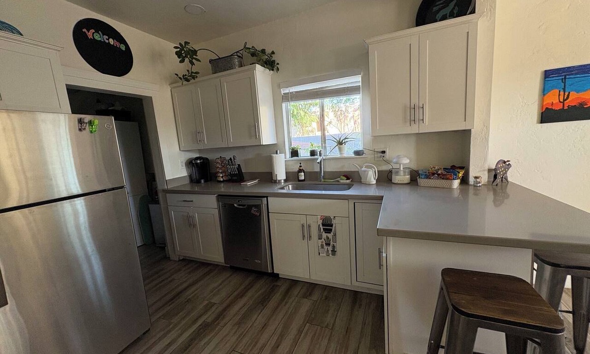 Garfield House | Centrally Located Phoenix Home with Cactus Themed Decor