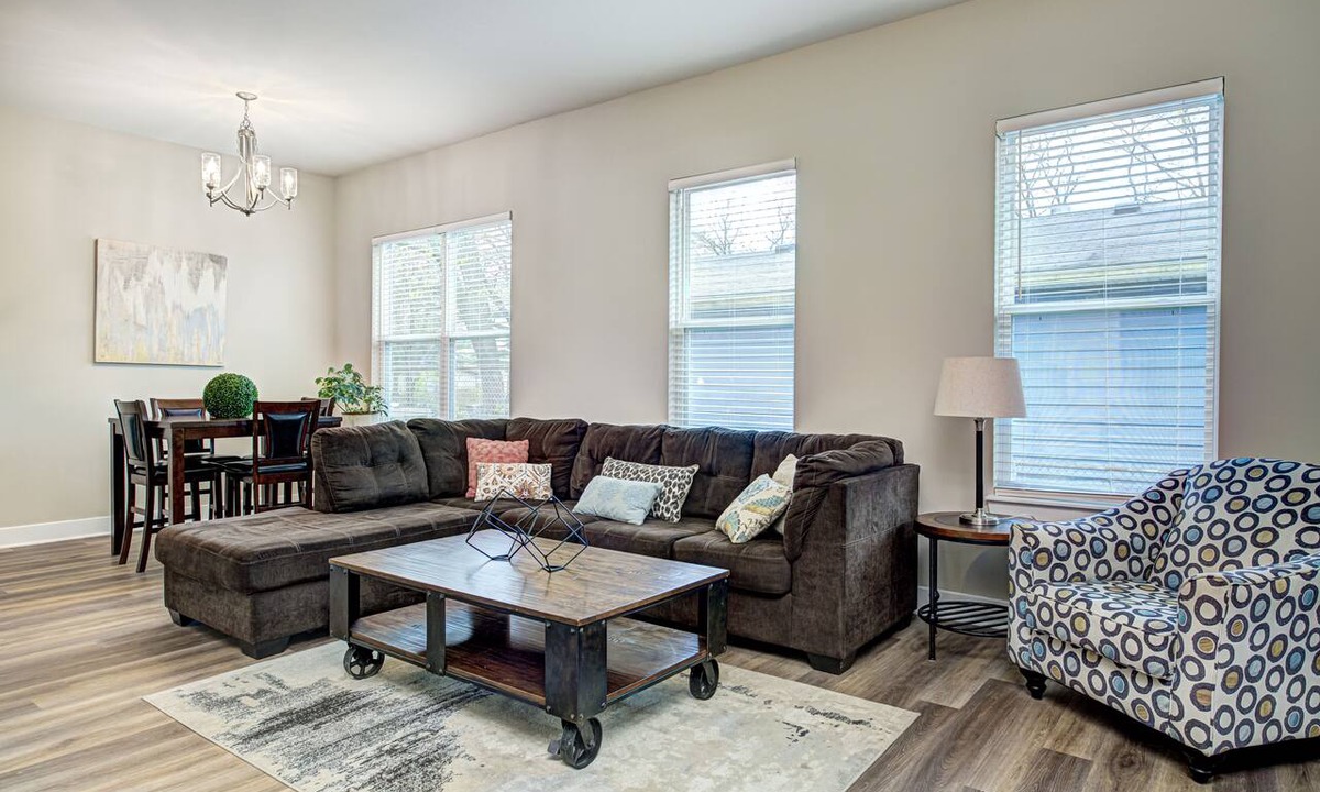 Indianapolis Condo | Centrally Located GEM Cozy & Close To Everything!