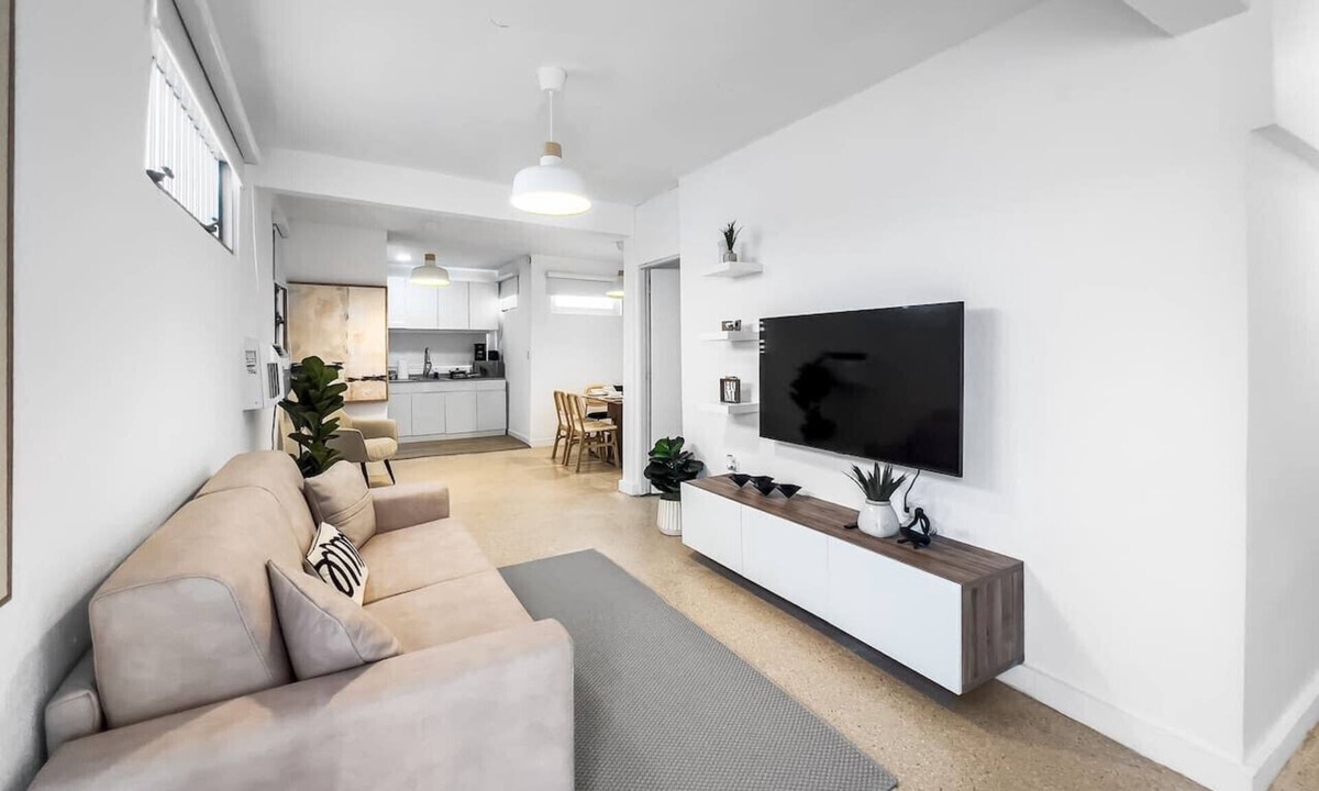 Santurce Villa | Centric Modern Boho Apt For 6 @ San Juan