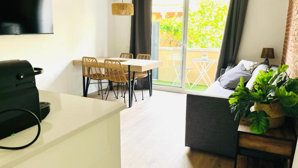 Terrassa Apartment | CENTRO CON TERRAZA NGRO BY PRESTIGI