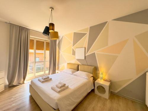 Sesto Calende Apartment | Centro & Leonardo: Trilocale Moderno con Balcone