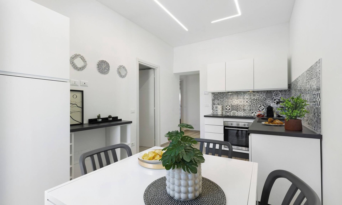 Cernusco sul Naviglio Apartment | Cernusco: M2 Metro to Milan/San Raffaele Wi-Fi fast air conditioning N1
